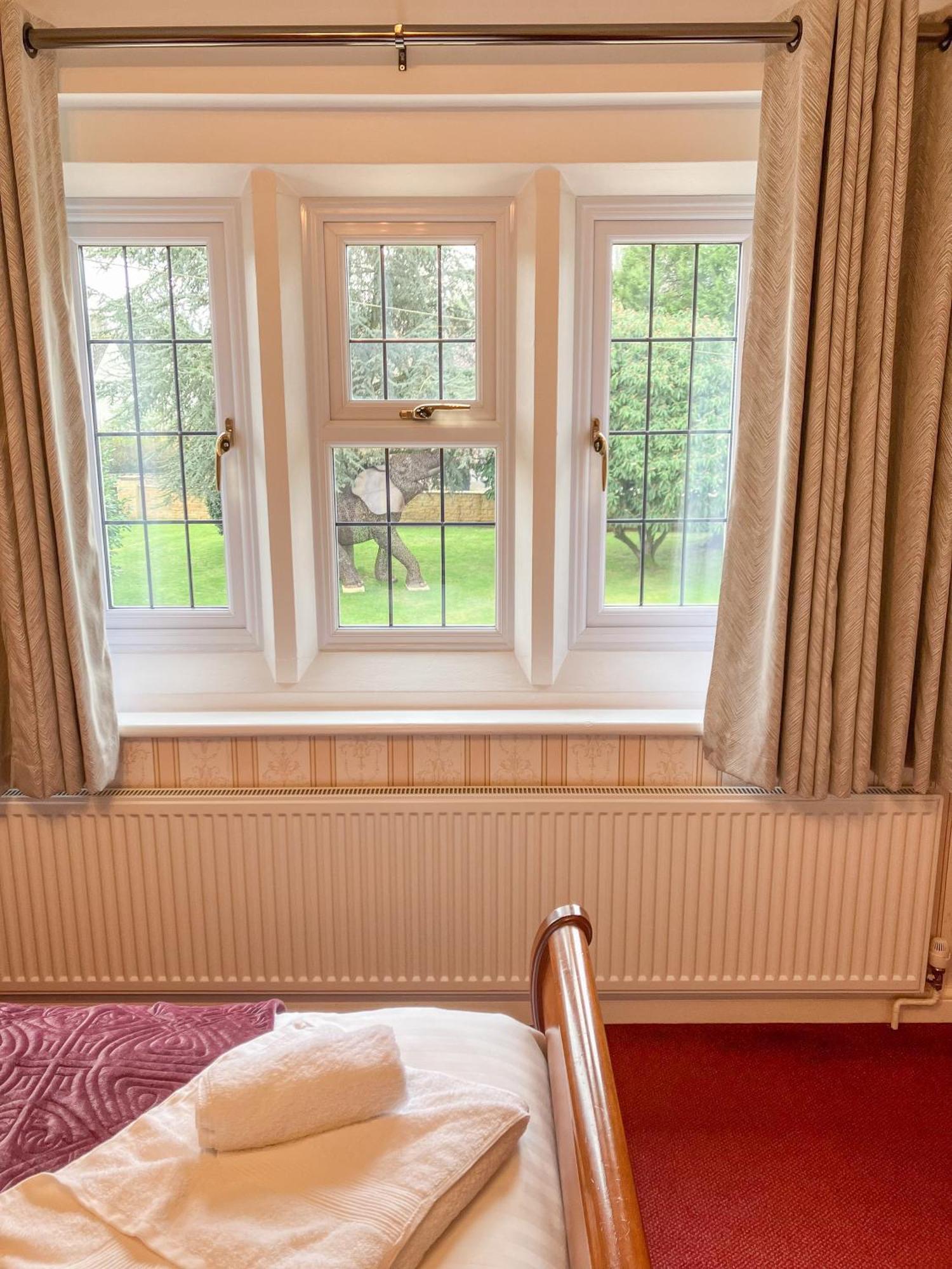 Southlands B&B 버튼온더워터 객실 사진