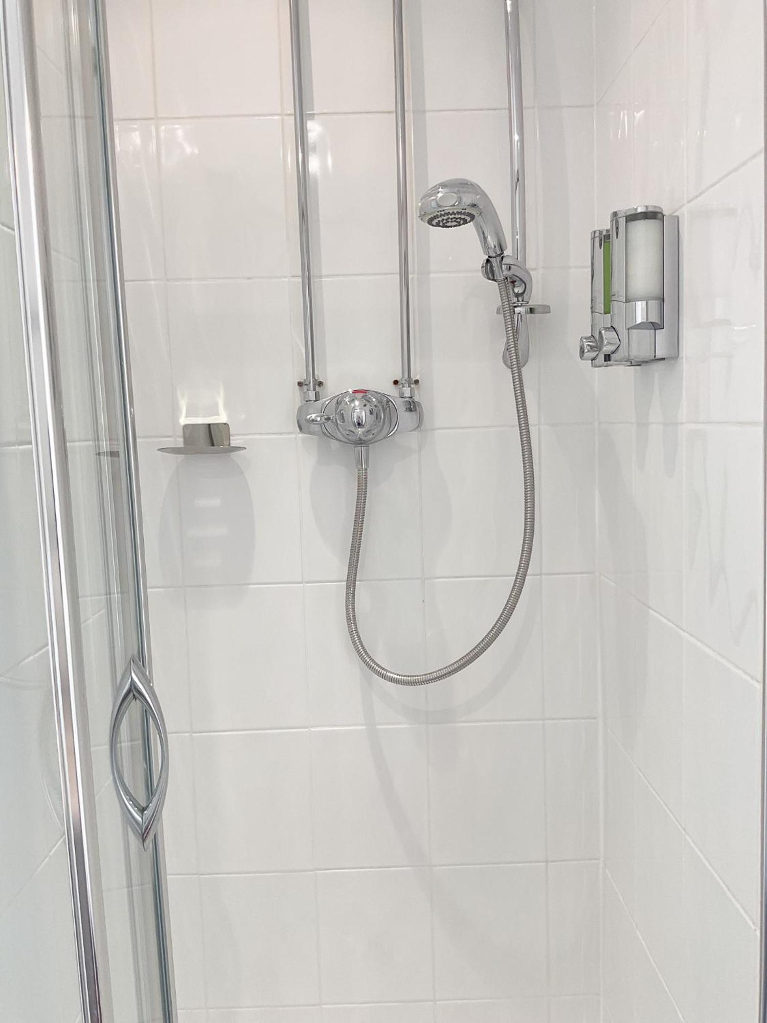 Southlands B&B 버튼온더워터 객실 사진
