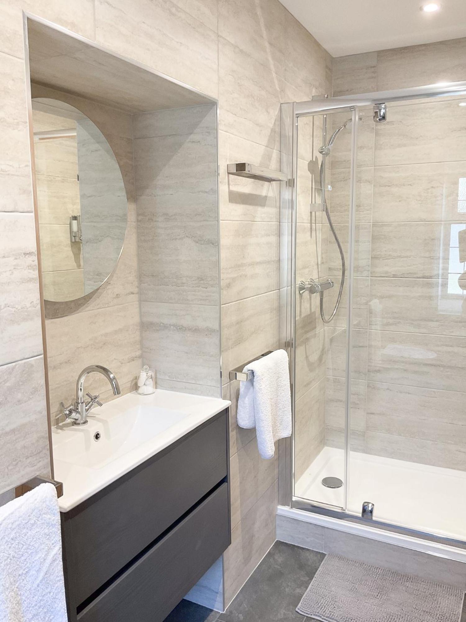 Southlands B&B 버튼온더워터 객실 사진
